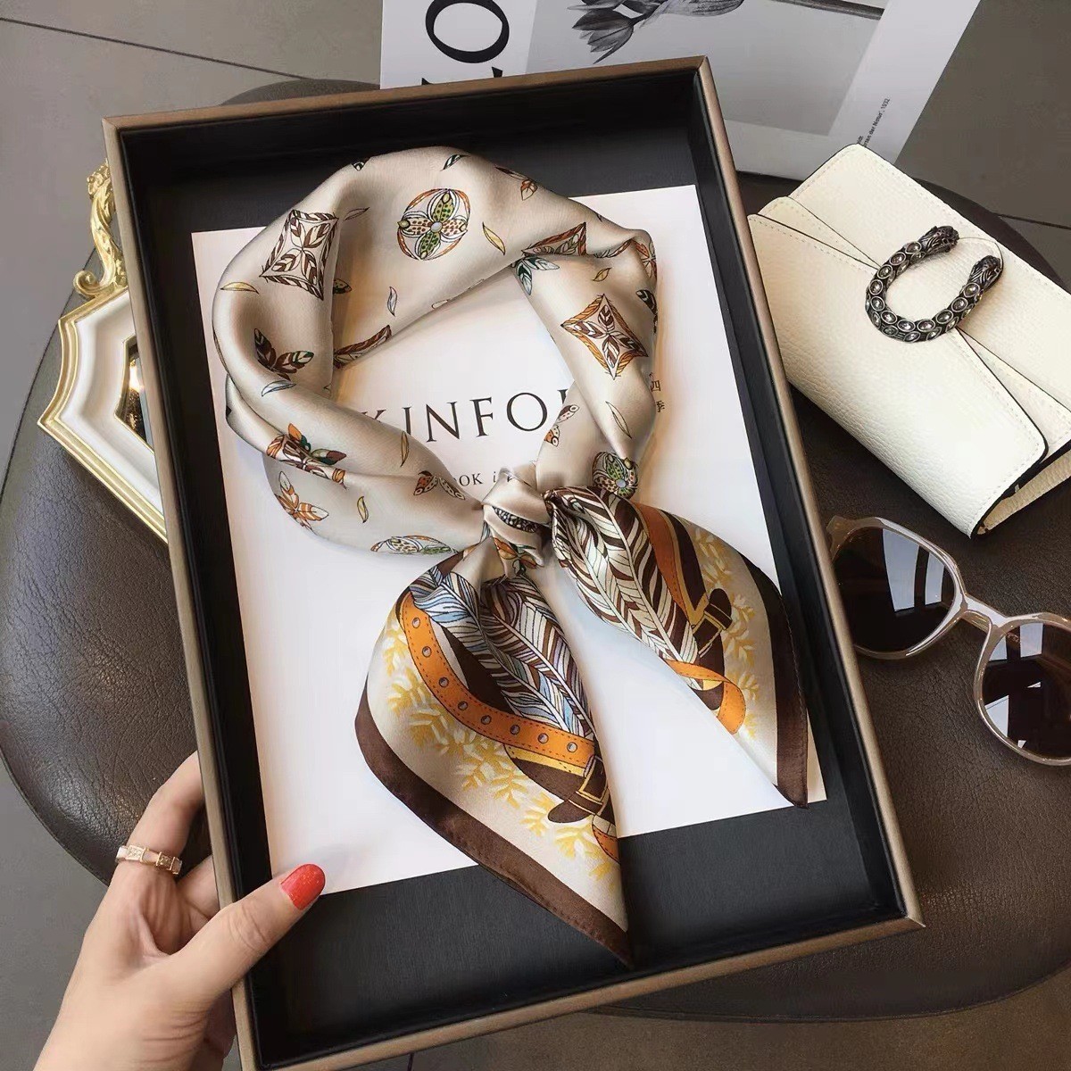 Luxury Fashion Print 70*70cm S - đánh giá và giá Luxury Bags Trending