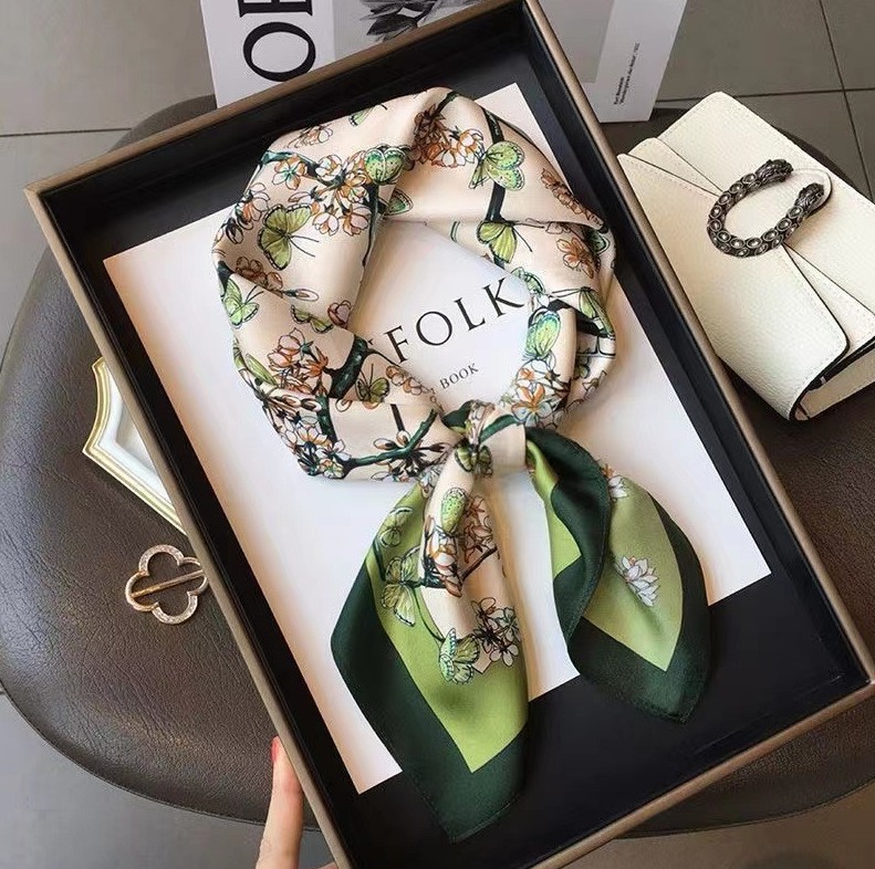 Luxury Fashion Print 70*70cm S - đánh giá và giá Luxury Bags Trending